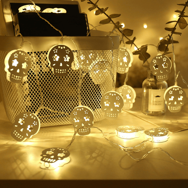 Saker Halloween White Hollow Metal Skull String Lights