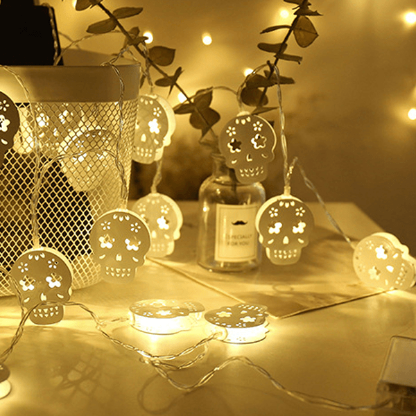 Saker Halloween White Hollow Metal Skull String Lights