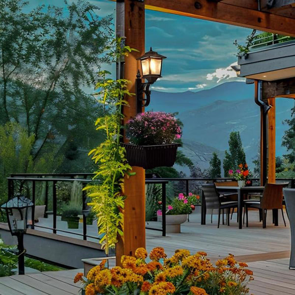 Sakerplus® Solar Lamp Post With Planter Box