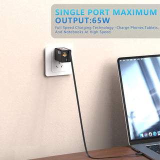 Sakerplus Compact Dual Retractable USB Charger