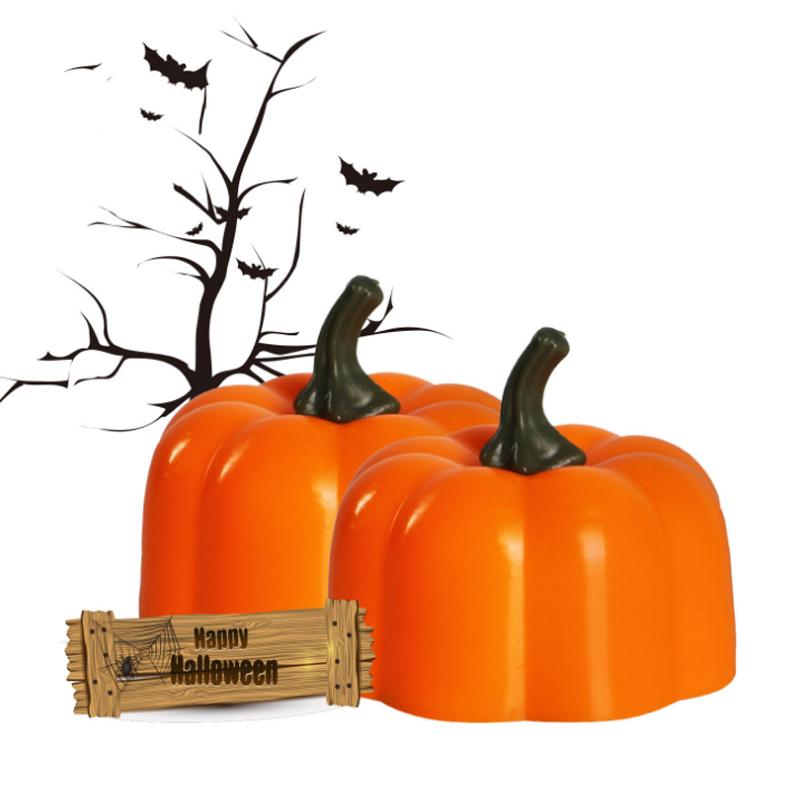 Flickering Small Pumpkin Tea Lights