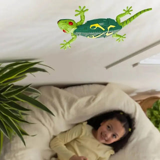 Sakerplus® Electric Lizard Toy with LED Glowing Eyes
