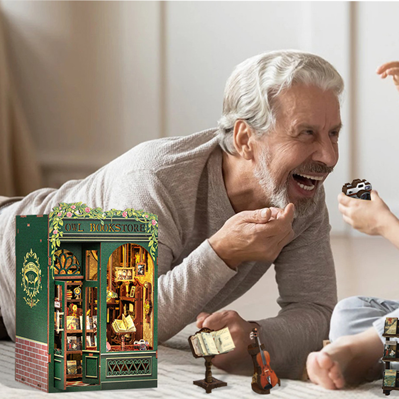 Sakerplus Mini Bookstore DIY Kit Decor