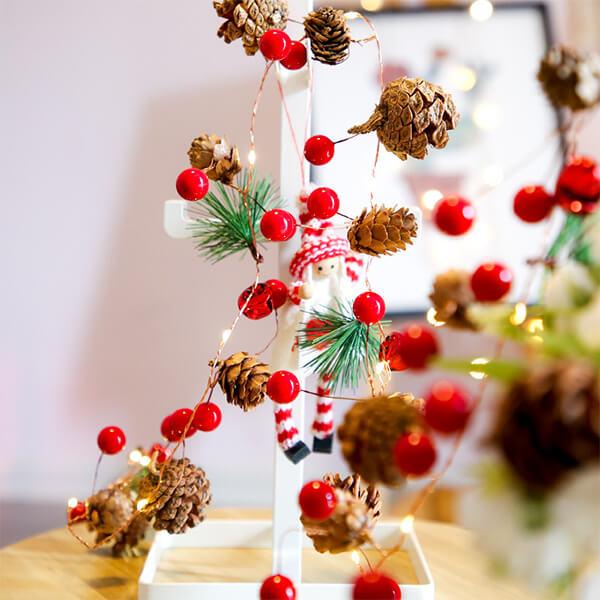 Christmas Pine Cone & Mulberry Decorative String Light